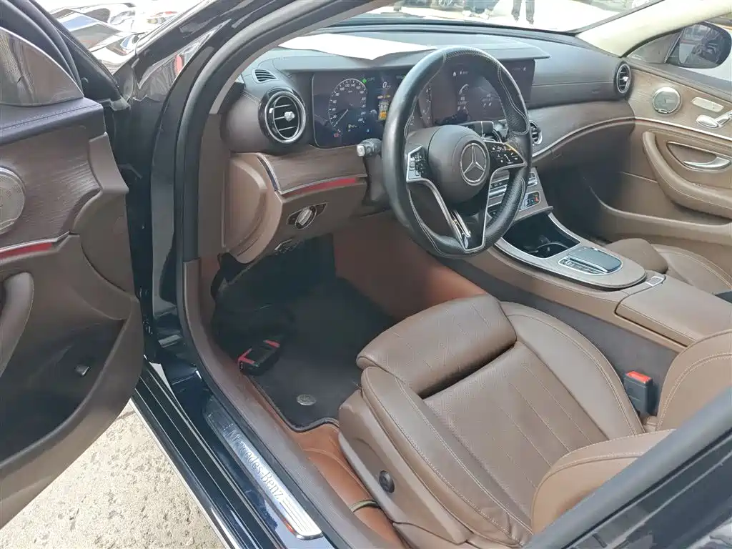 Mercedes-Benz E-Class 2022 Second Facelift E 300 L Fashion фото 12