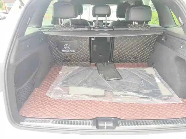 Mercedes-Benz GLC 2016 GLC 300 4MATIC Dynamic — фото 5