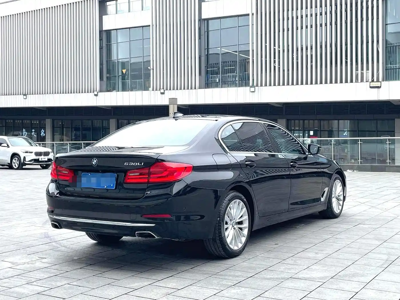 BMW 5 SERIES