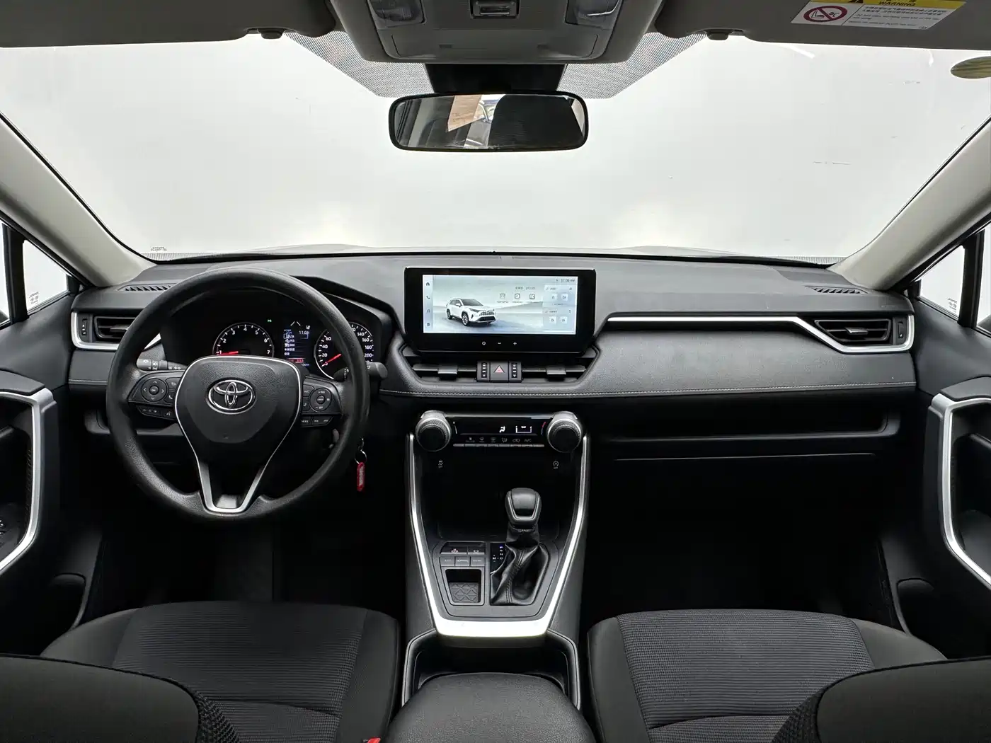 Toyota RAV4 Rongfang 2022 2.0L CVT 2WD Urban Edition фото 9