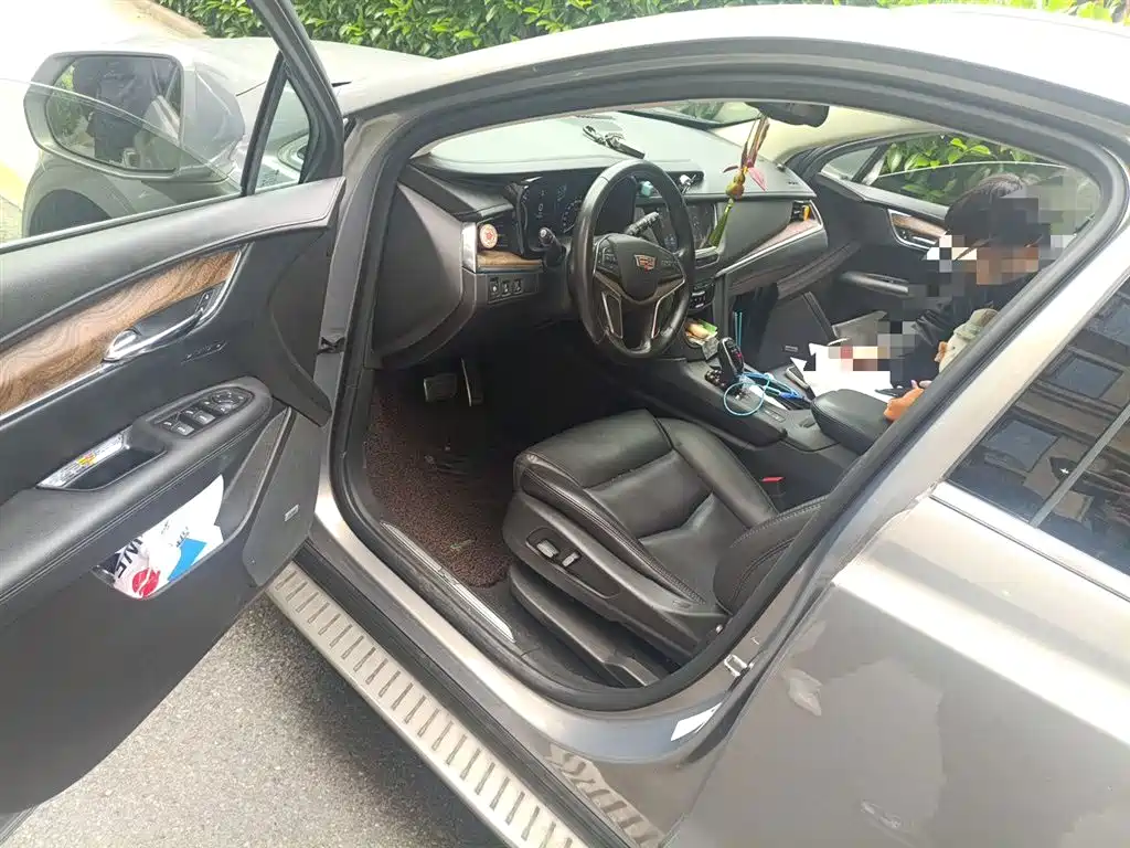 Cadillac XT5 2018 25T Luxury фото 12