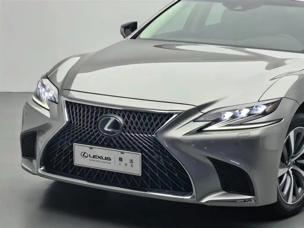 Lexus LS 2020 500h Excellence (China V) фото 15