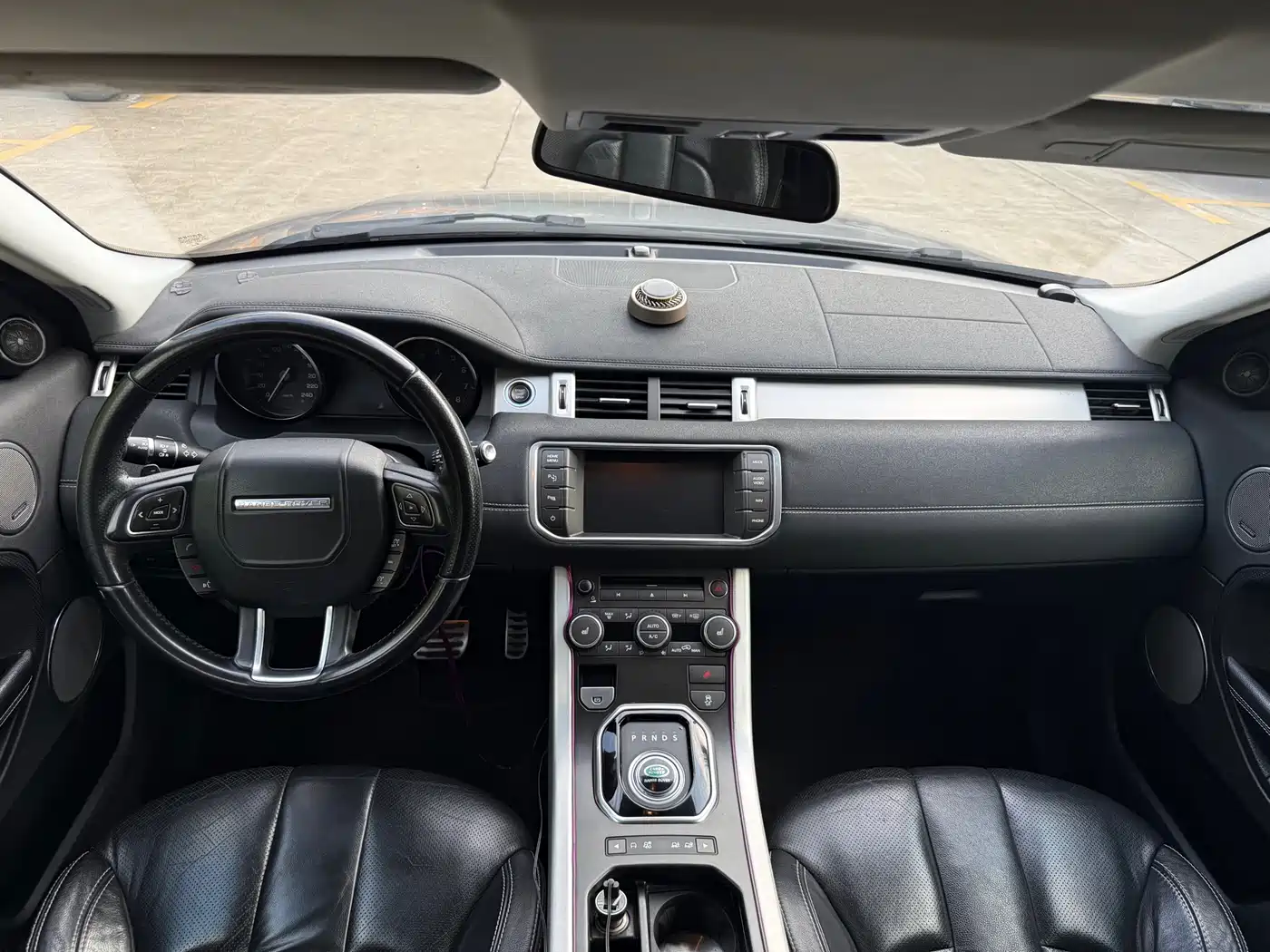 Land Rover Range Rover Evoque (Import) 2013 2.0T 5-door Premium Edition фото 6