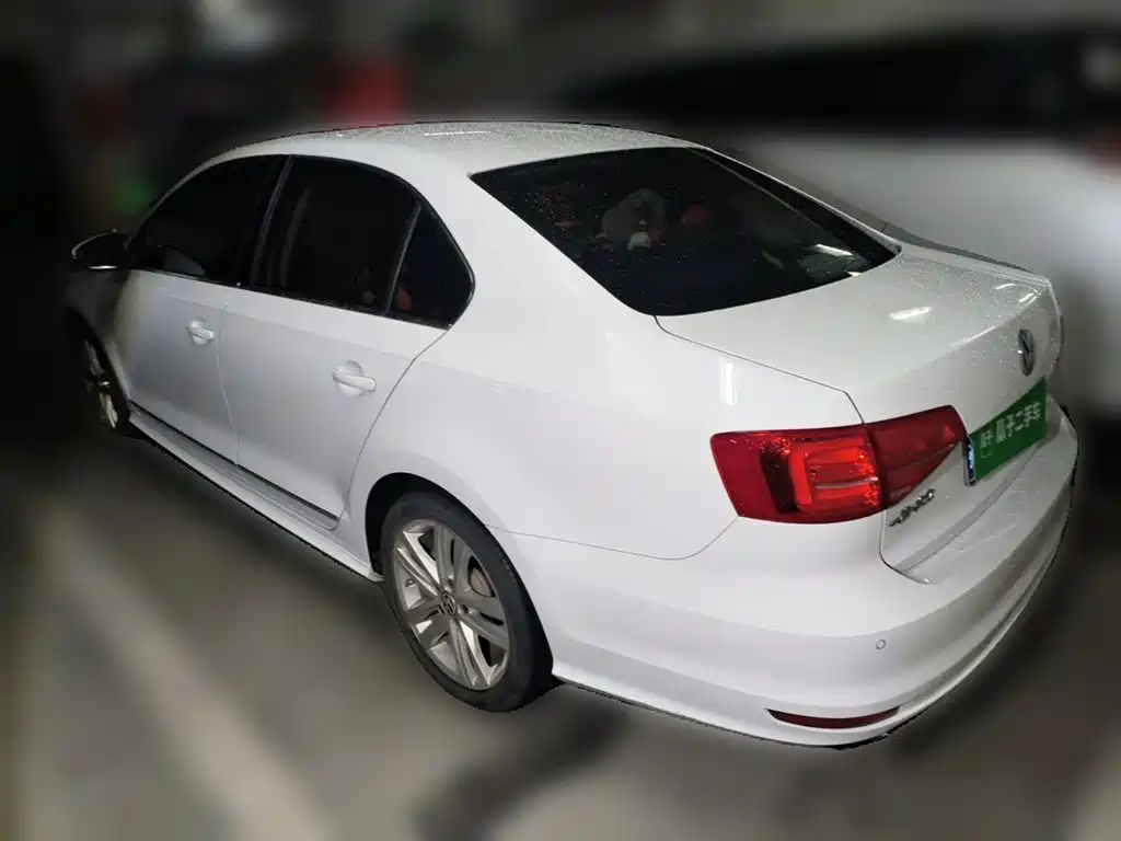 Volkswagen Sagitar 2018 280TSI DSG Spark Edition фото 4