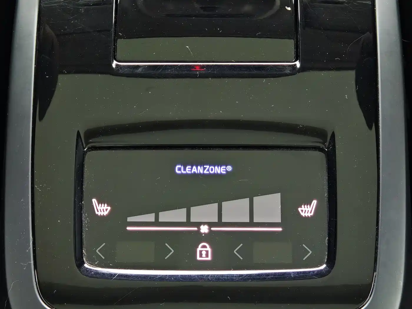 VOLVO S90 PLUG IN HYBRID