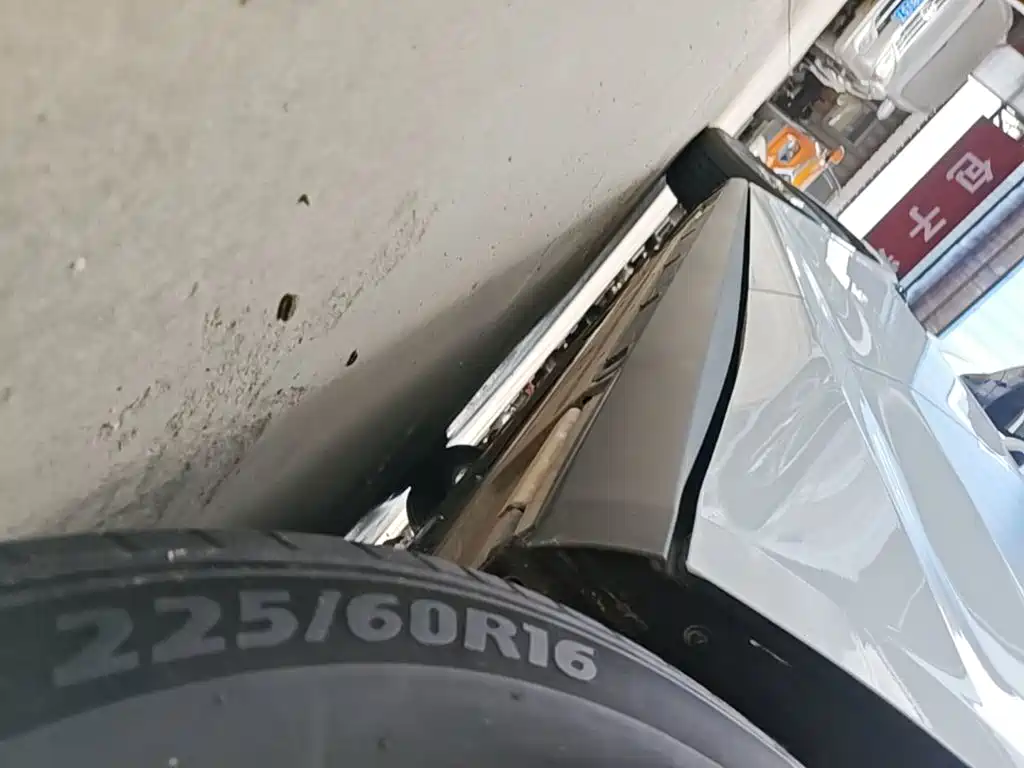 BYD Qin L 2025 2025 DM-i Smart Drive Edition 80KM Leading