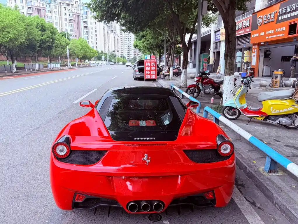 Ferrari 458 2013 2011 4.5L Italia