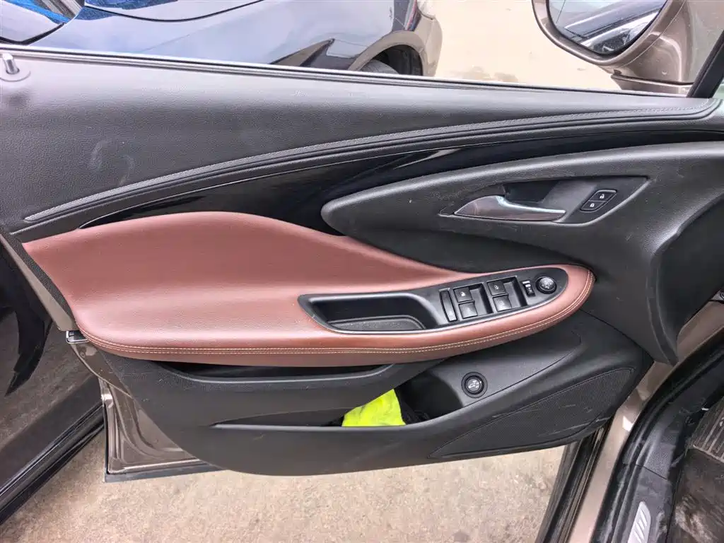 Buick Envision Plus 2019 28T AWD Elite Model China VI фото 8