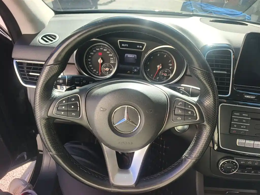 Mercedes-Benz GLE 2017 GLE 320 4MATIC Dynamic фото 11