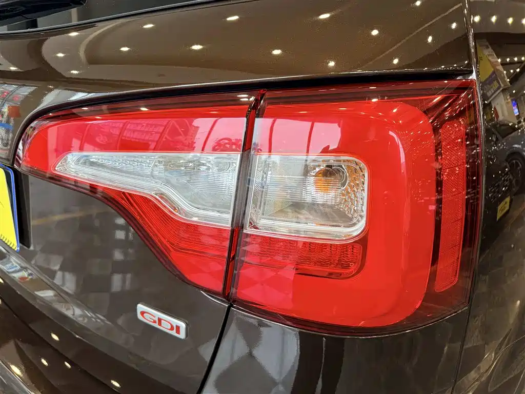 Kia Sorento 2014 2013 2.4L 7-seater Gasoline Premium Version China IV