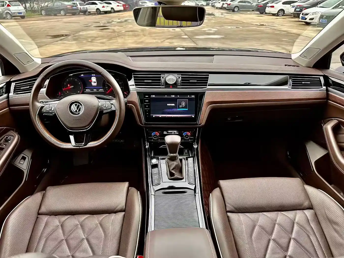 Volkswagen Phideon 2021 380TSI Premium Edition фото 5