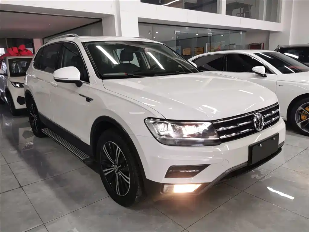 Volkswagen Tiguan L 2019 Facelift 330TSI Auto 2WD Panorama Comfort China VI фото 4