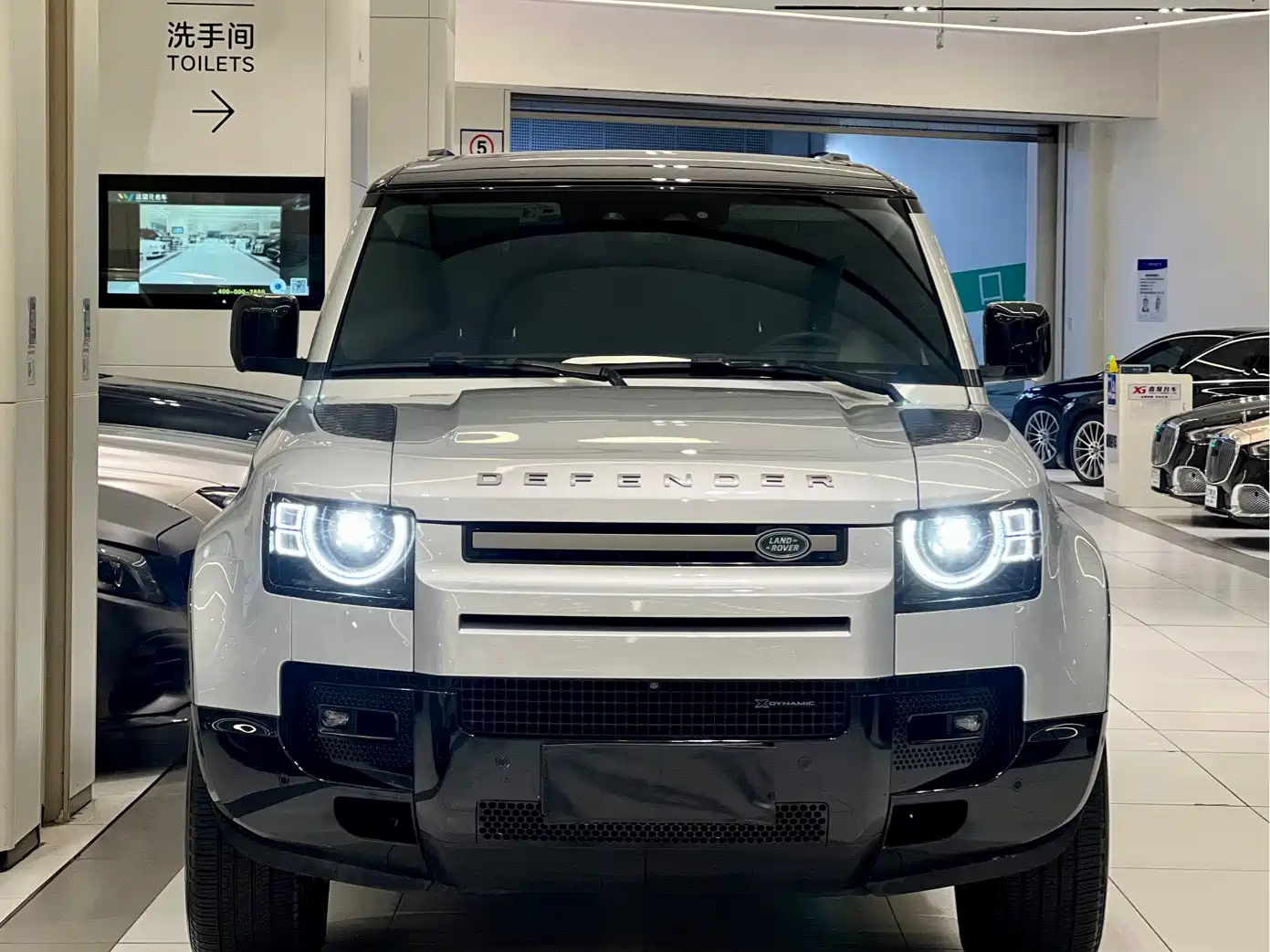 Land Rover Defender 2022 110 P400 X-DYNAMIC HSE фото 2