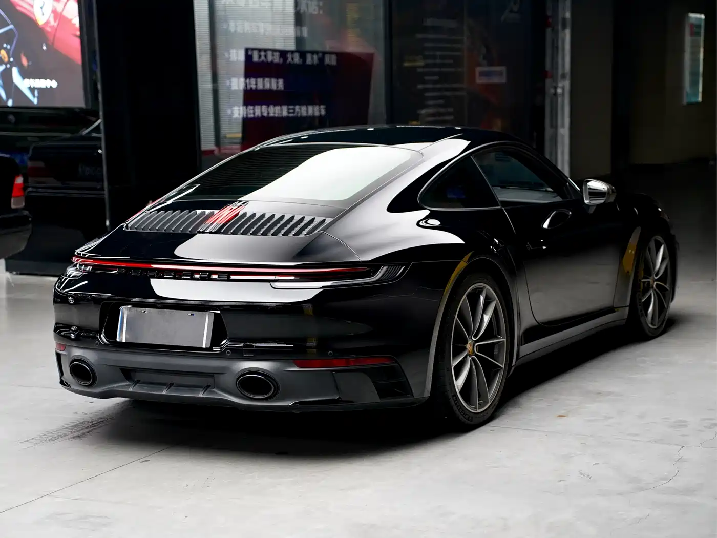 Porsche 911 2023 Carrera 3.0T фото 5