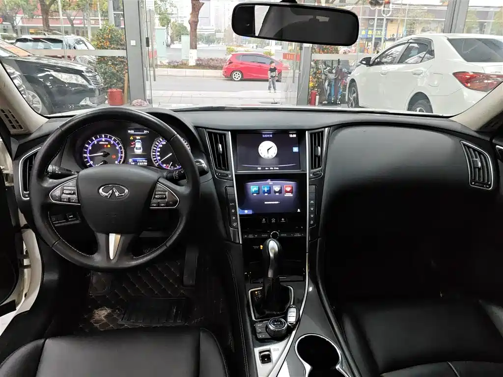 Infiniti Q50L 2018 2016 Model 2.0T Comfort Edition