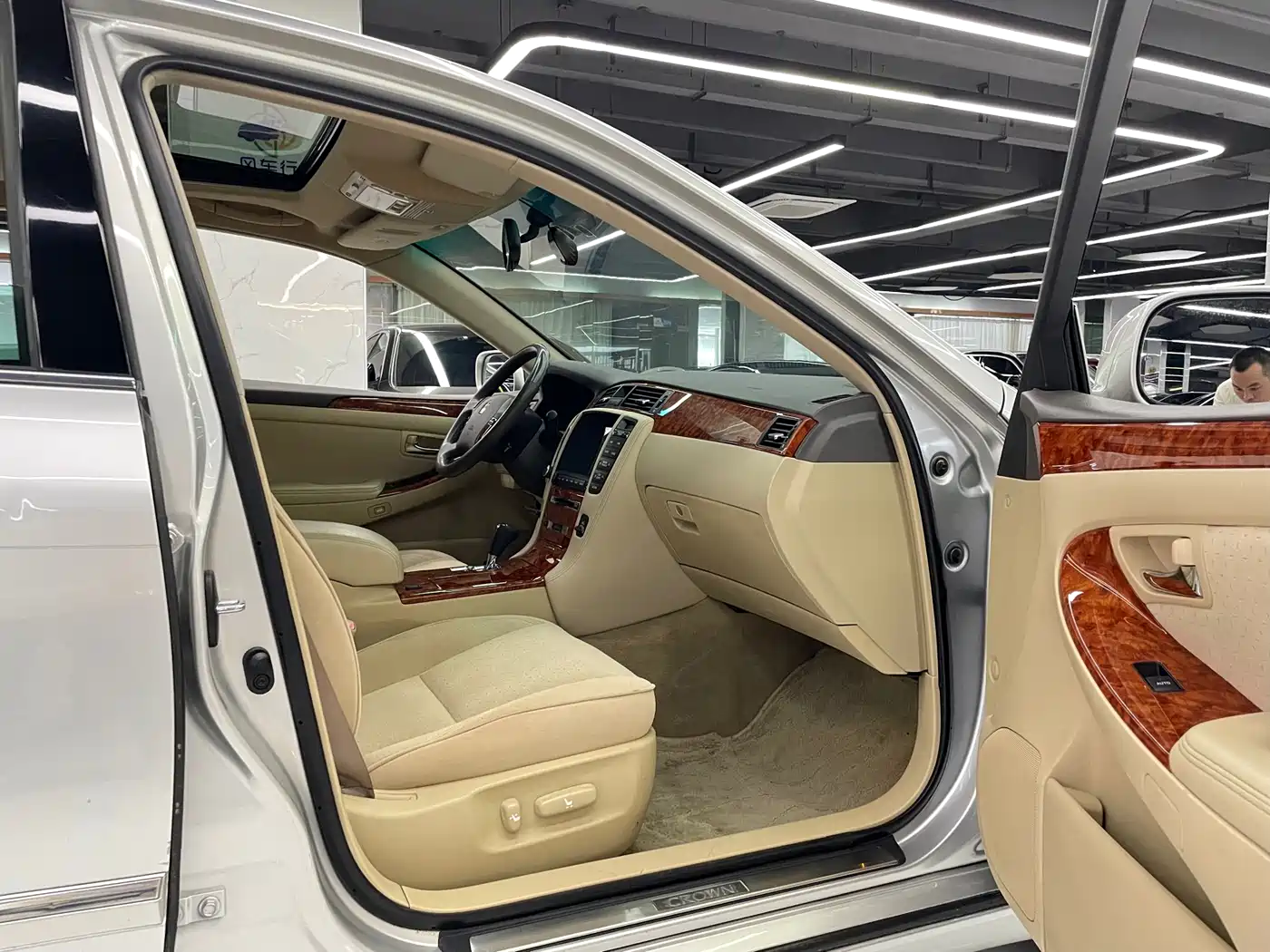Toyota Crown 2007 2.5L Royal Special Edition фото 8