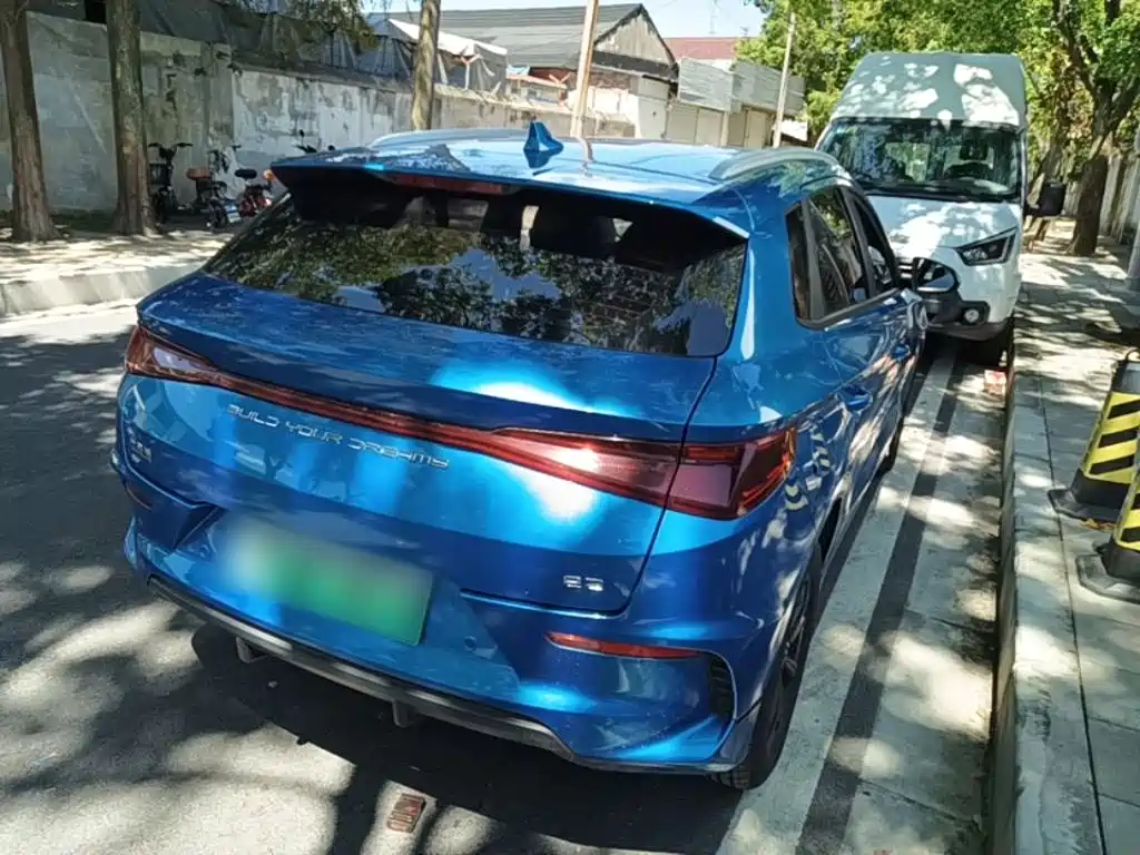 Фото 7 - BYD e2