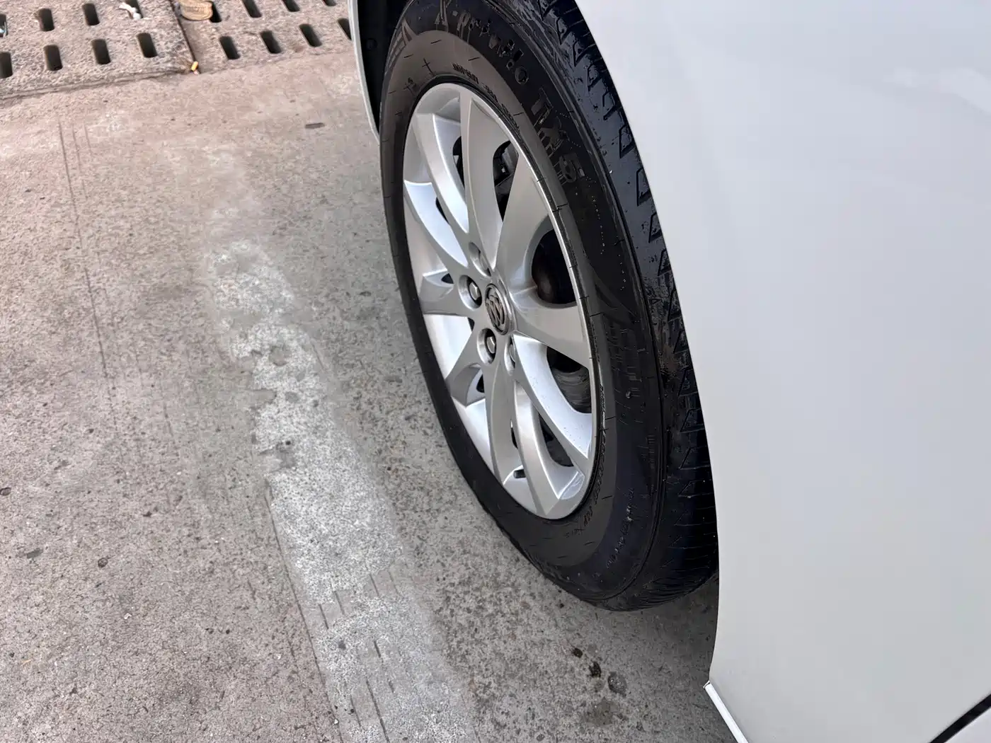 Buick Excelle 2014 XT 1.6L Automatic Fashion фото 5