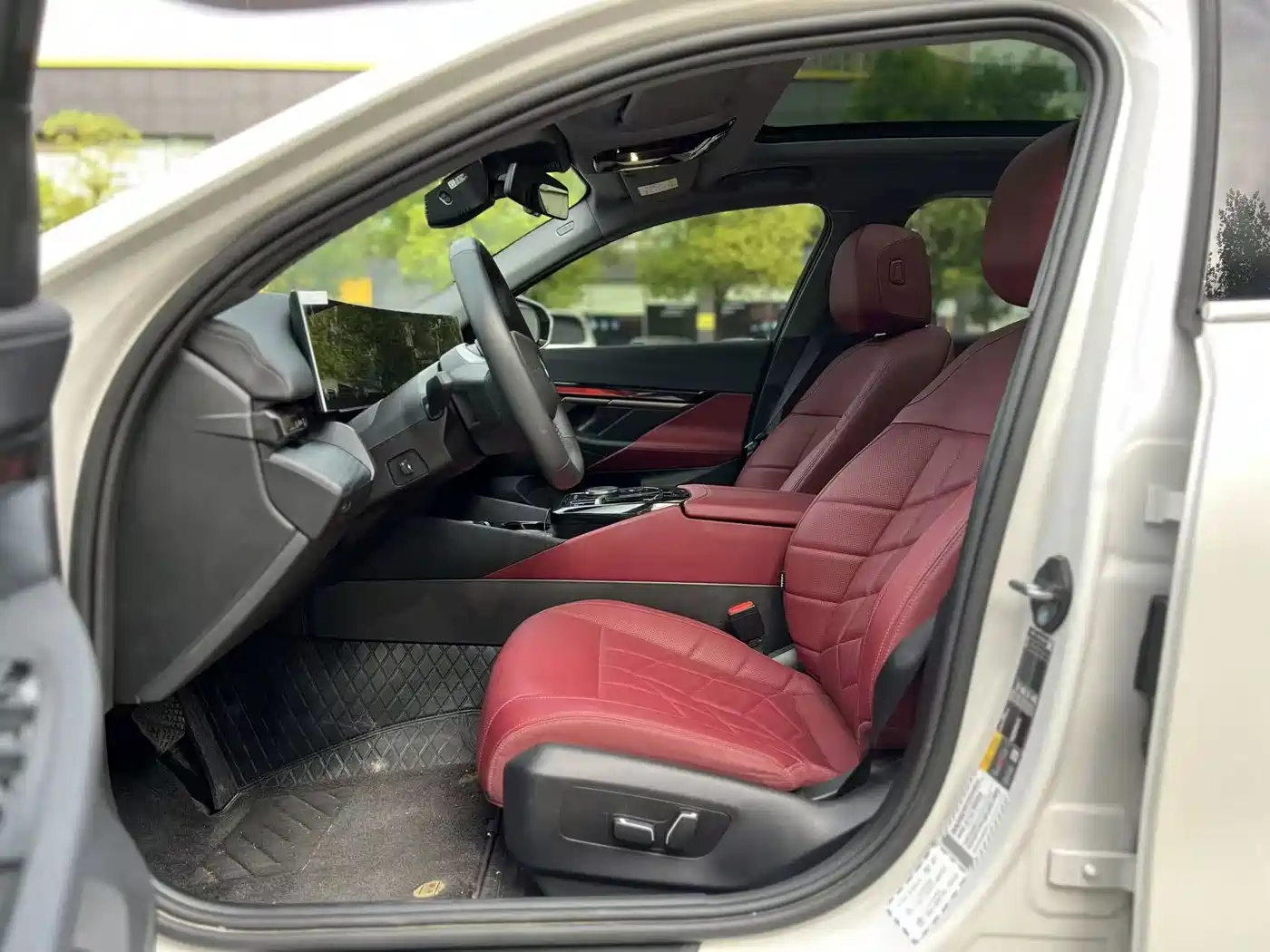 BMW i5 2024 2024 eDrive 35L Luxury Package