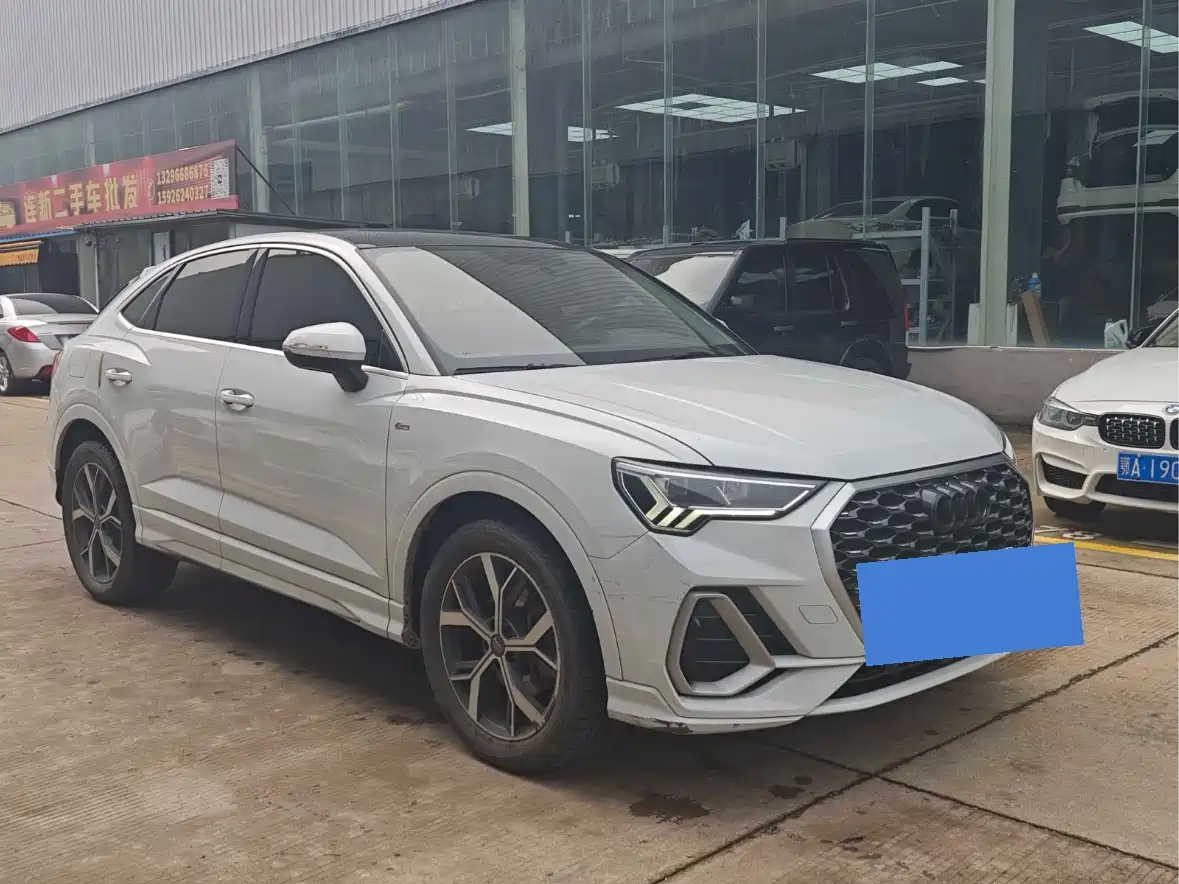 Audi Q3 Sportback 2020 40 TFSI Fashion фото 3