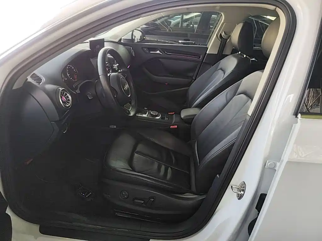 Photo 15 - Audi A3