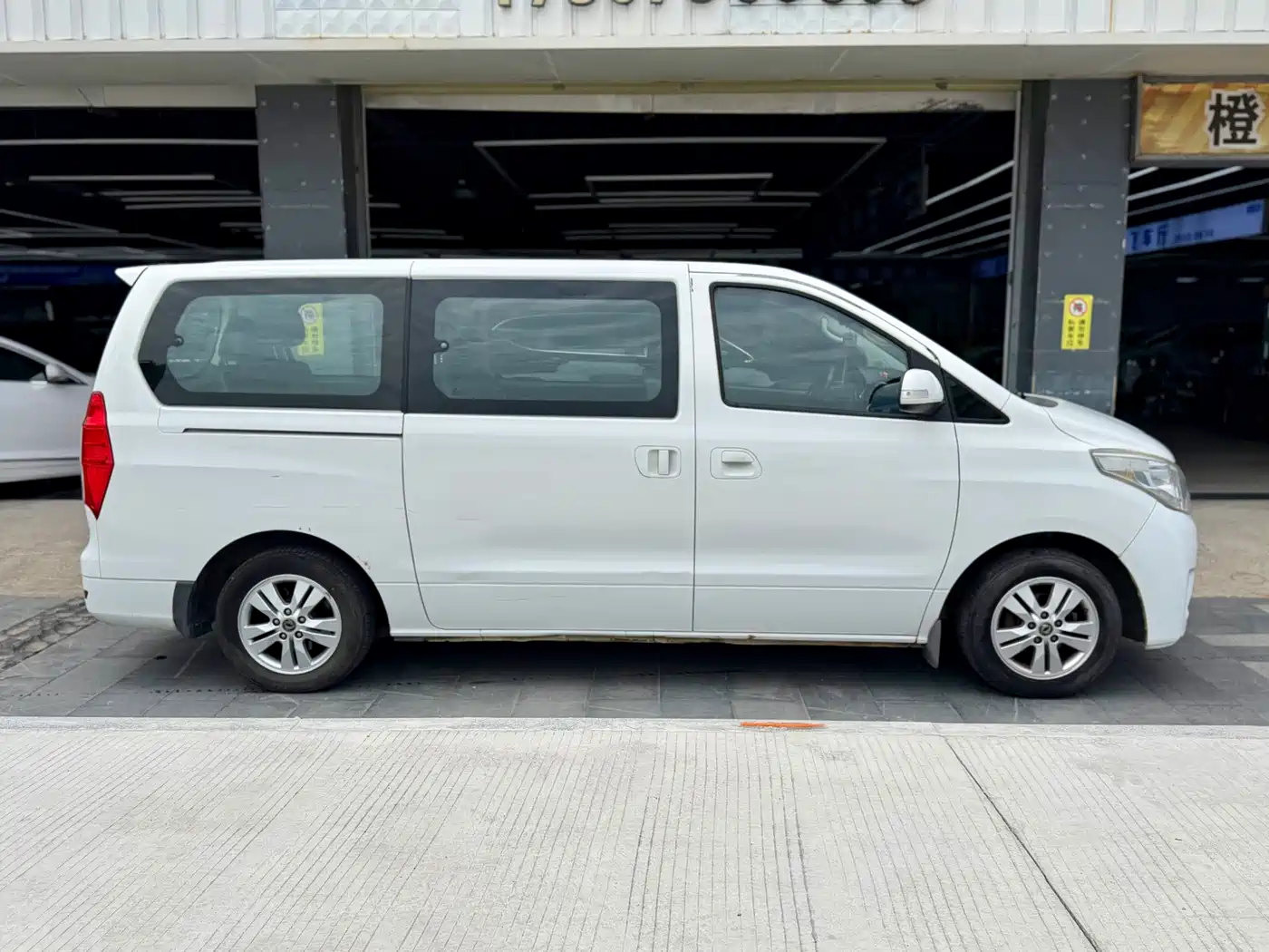 Dongfeng Fengxing Fengxing F600 2017 2016 F600L 2.0L Deluxe