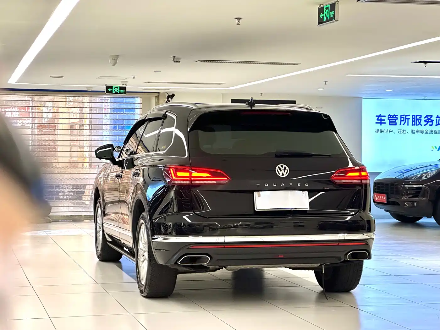 Volkswagen Touareg 2019 2.0TSI Sharp Wing Edition China VI фото 5