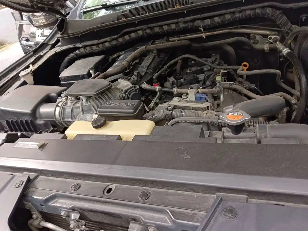 Nissan Navara 2018 2017 Model 2.5L Automatic 2WD Luxury QR25