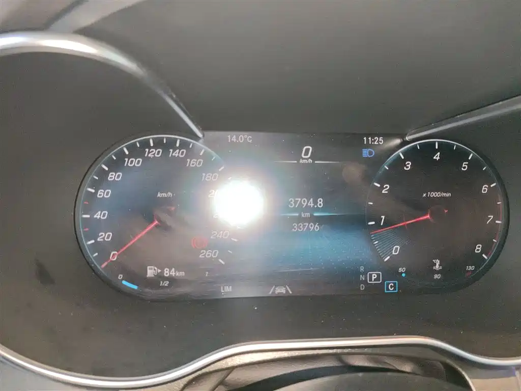 MERCEDES-BENZ GLC