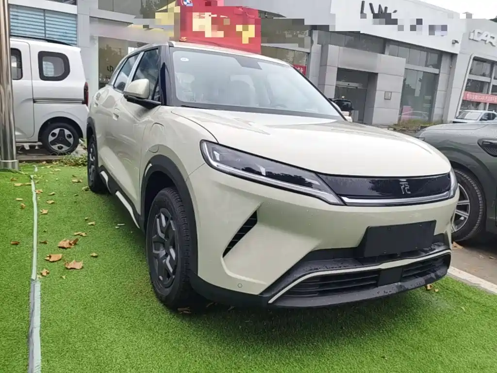 BYD Yuan UP 2026 2025 Model 301KM Navigator