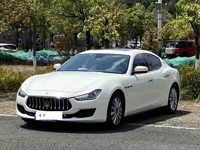 MASERATI GHIBLI