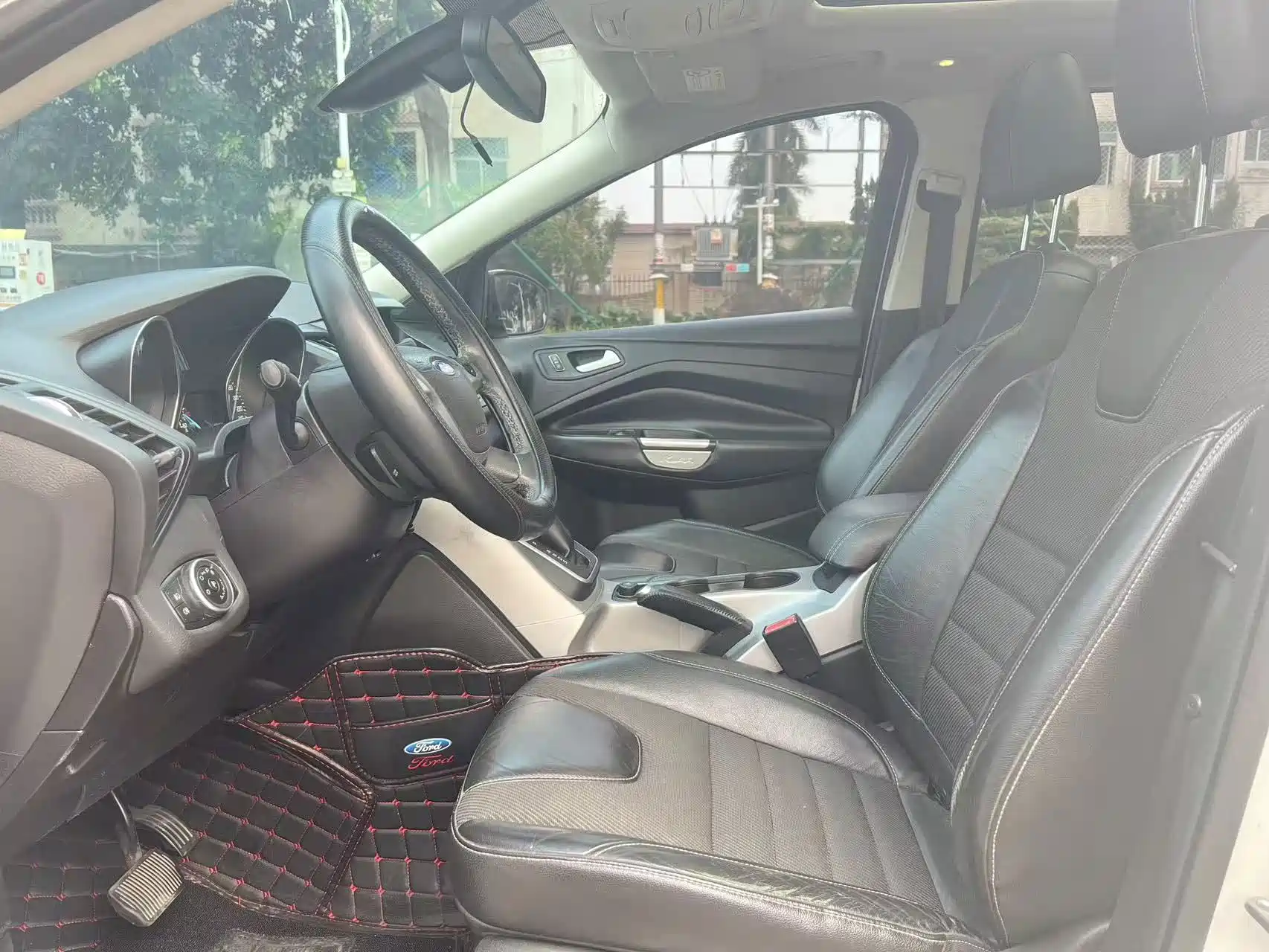 Photo 6 - Ford Kuga