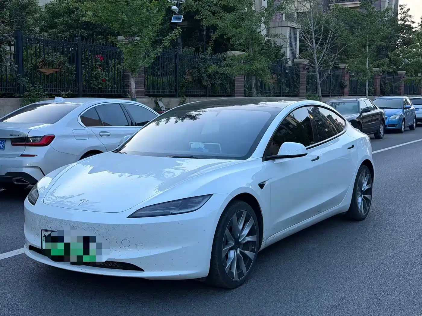 Tesla Model 3 2023 Long Range All-Wheel Drive