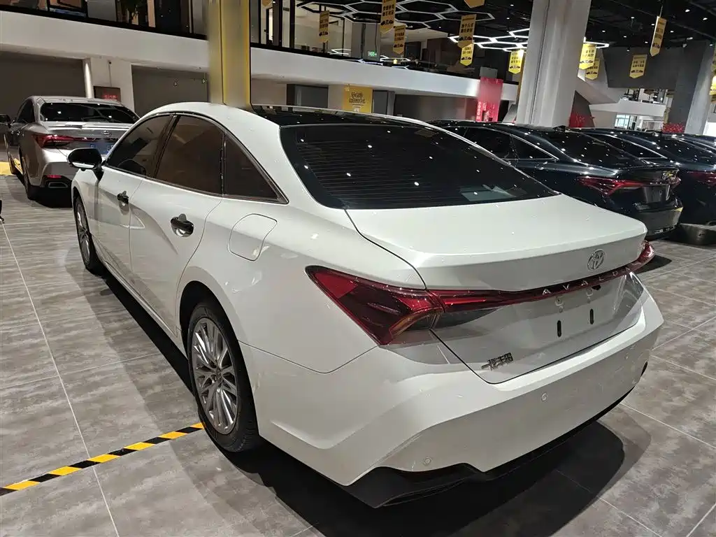 TOYOTA ASIAN DRAGON