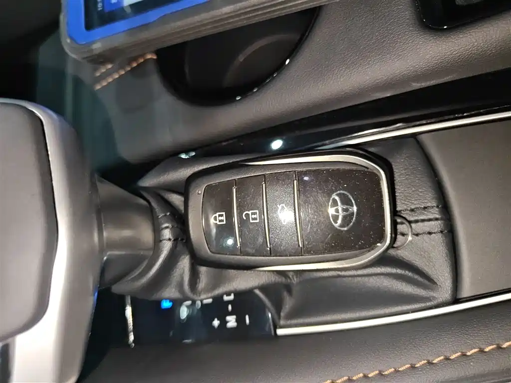 TOYOTA ASIAN DRAGON