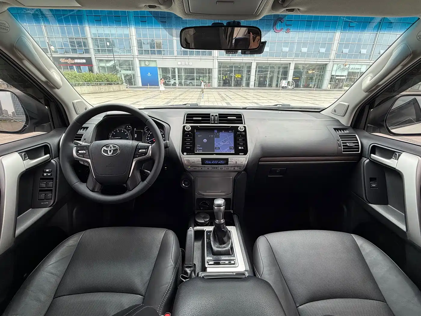 Toyota Prado 2019 2018 3.5L Automatic TX-L NAVI Rear-mounted Spare Tire