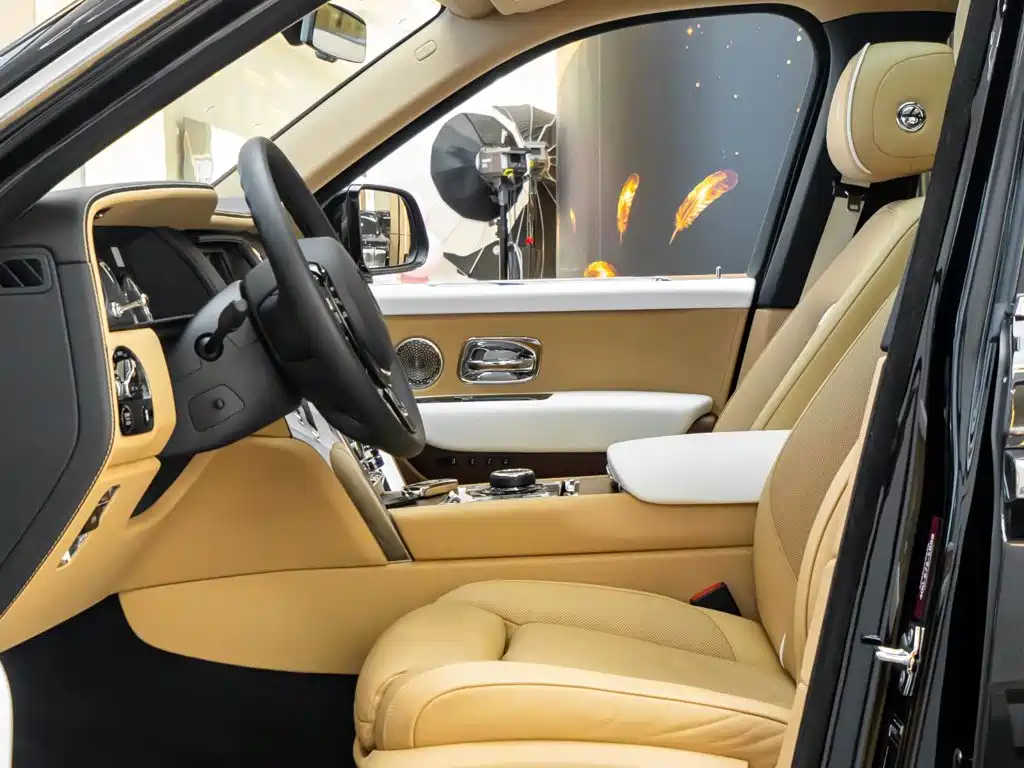 Rolls-Royce Cullinan 2020 2018 5-Seater Version