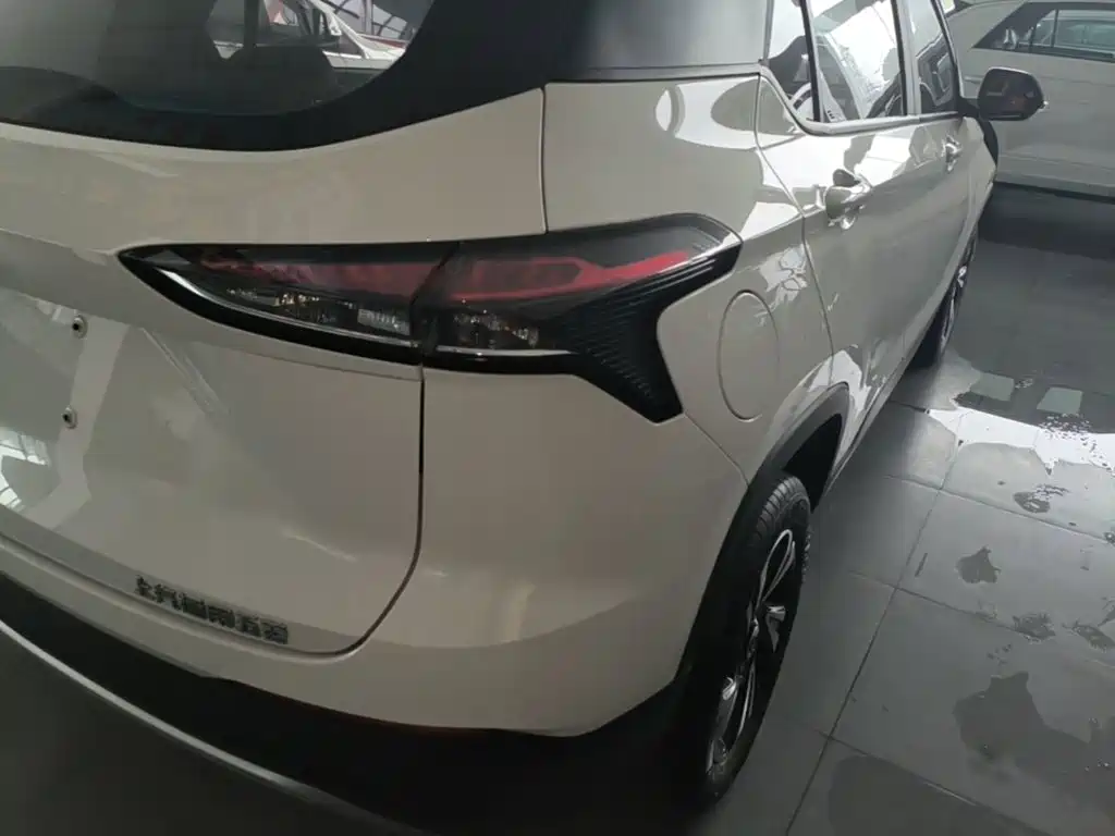 Baojun 510 2021 2021 1.5L Manual Dynamic Edition