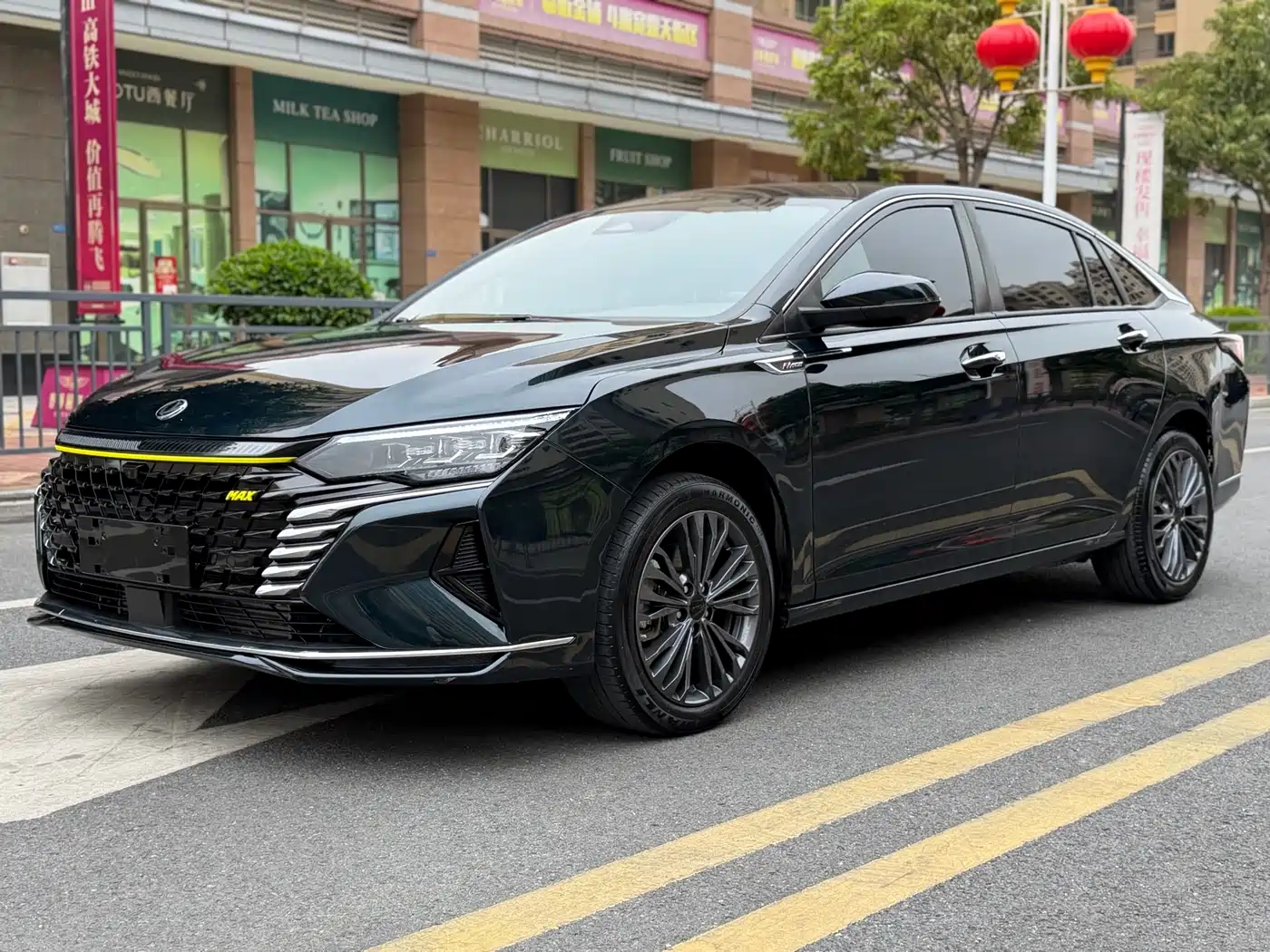 DONGFENG YI HYUN MAX