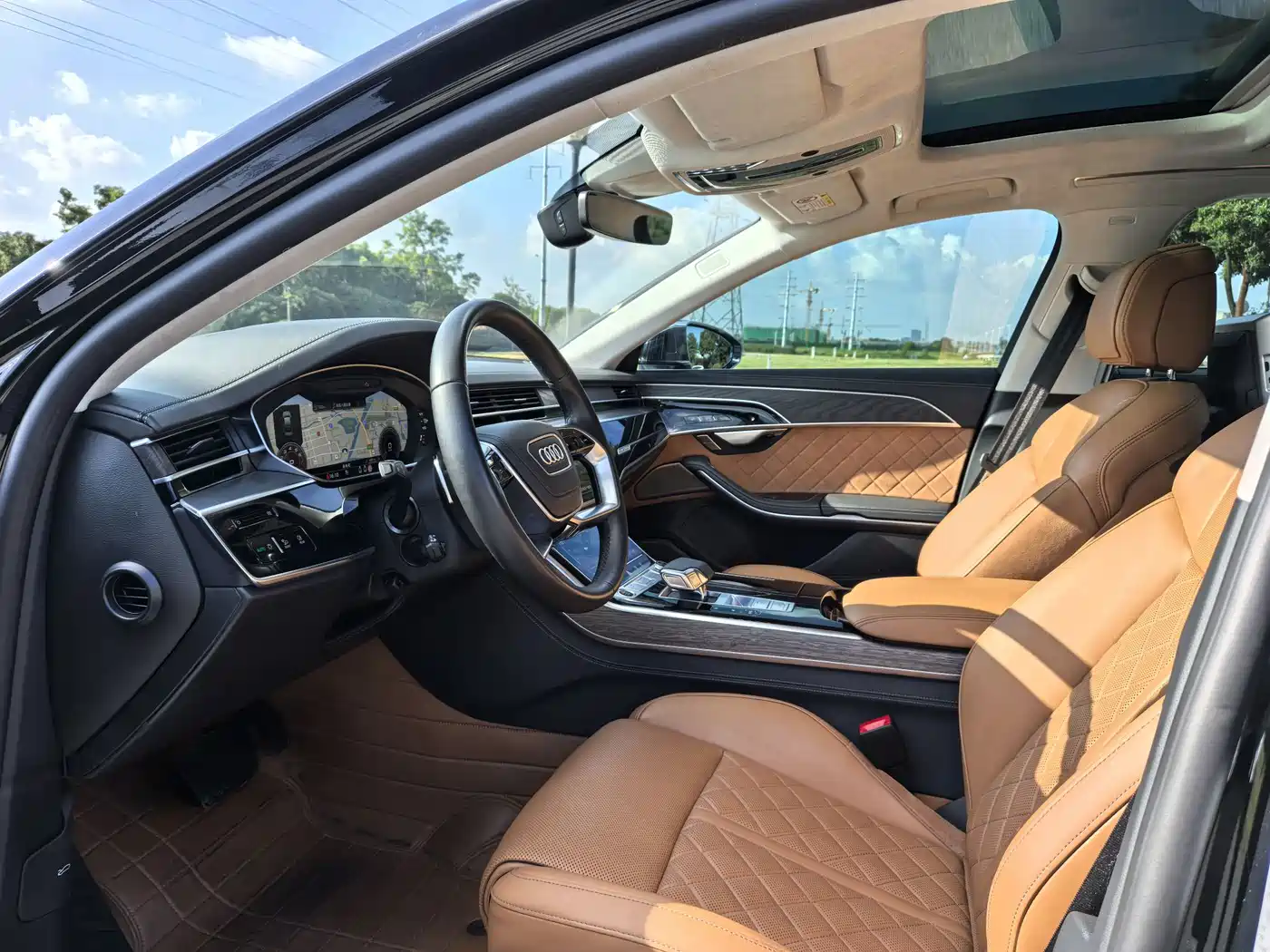 Фото 7 - Audi A8
