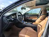 صورة 7 - Audi A8