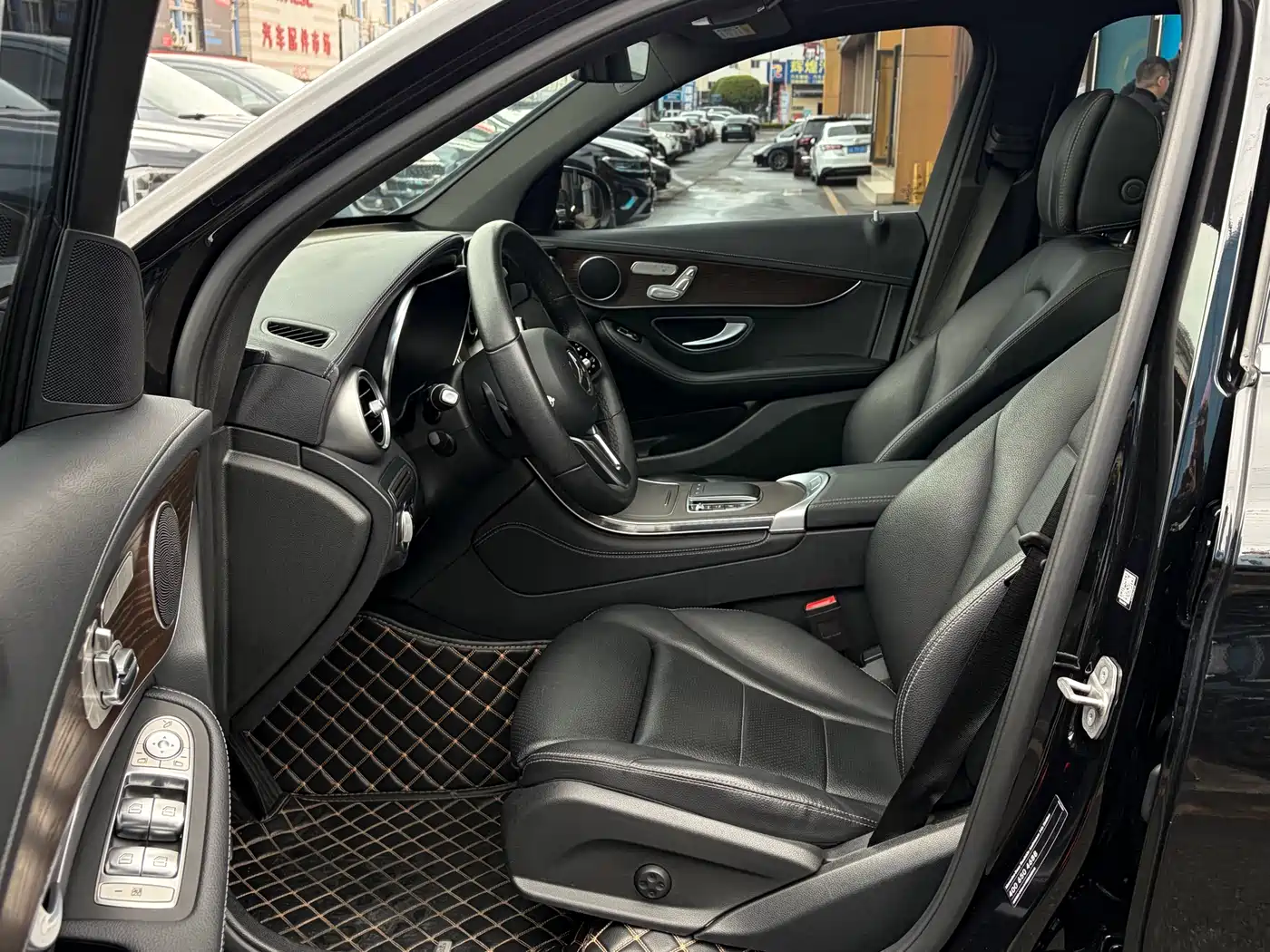 Mercedes-Benz GLC 2021 GLC 260 L 4MATIC Luxury фото 10
