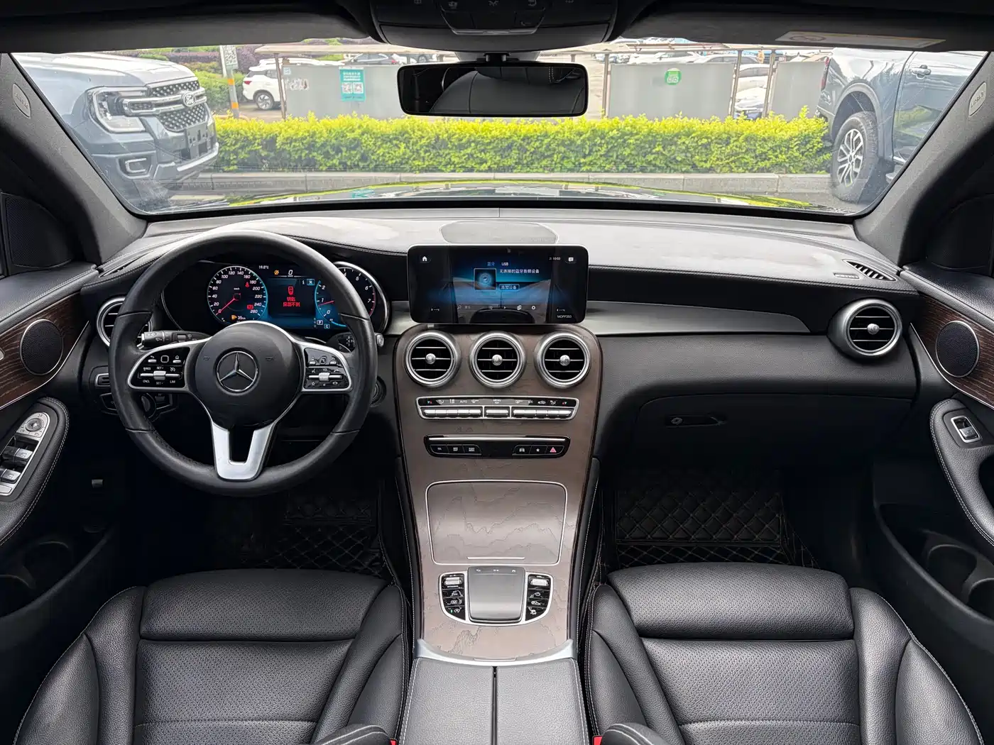 Mercedes-Benz GLC 2021 GLC 260 L 4MATIC Luxury фото 14