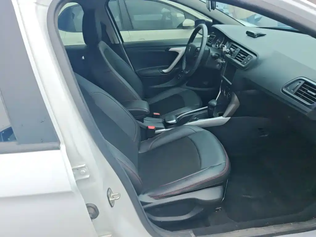 Citroën C3-XR 2017 2018 1.6L Automatic Pioneer Type