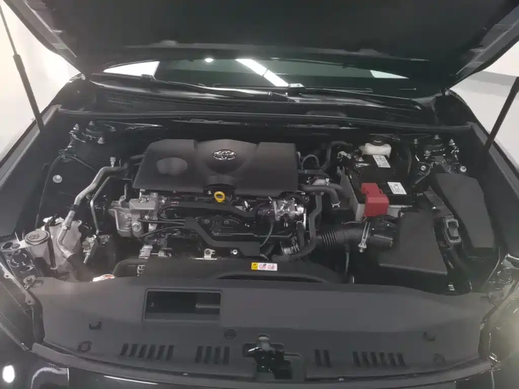 Toyota Camry 2025 2024 2.0GVP Luxury Edition
