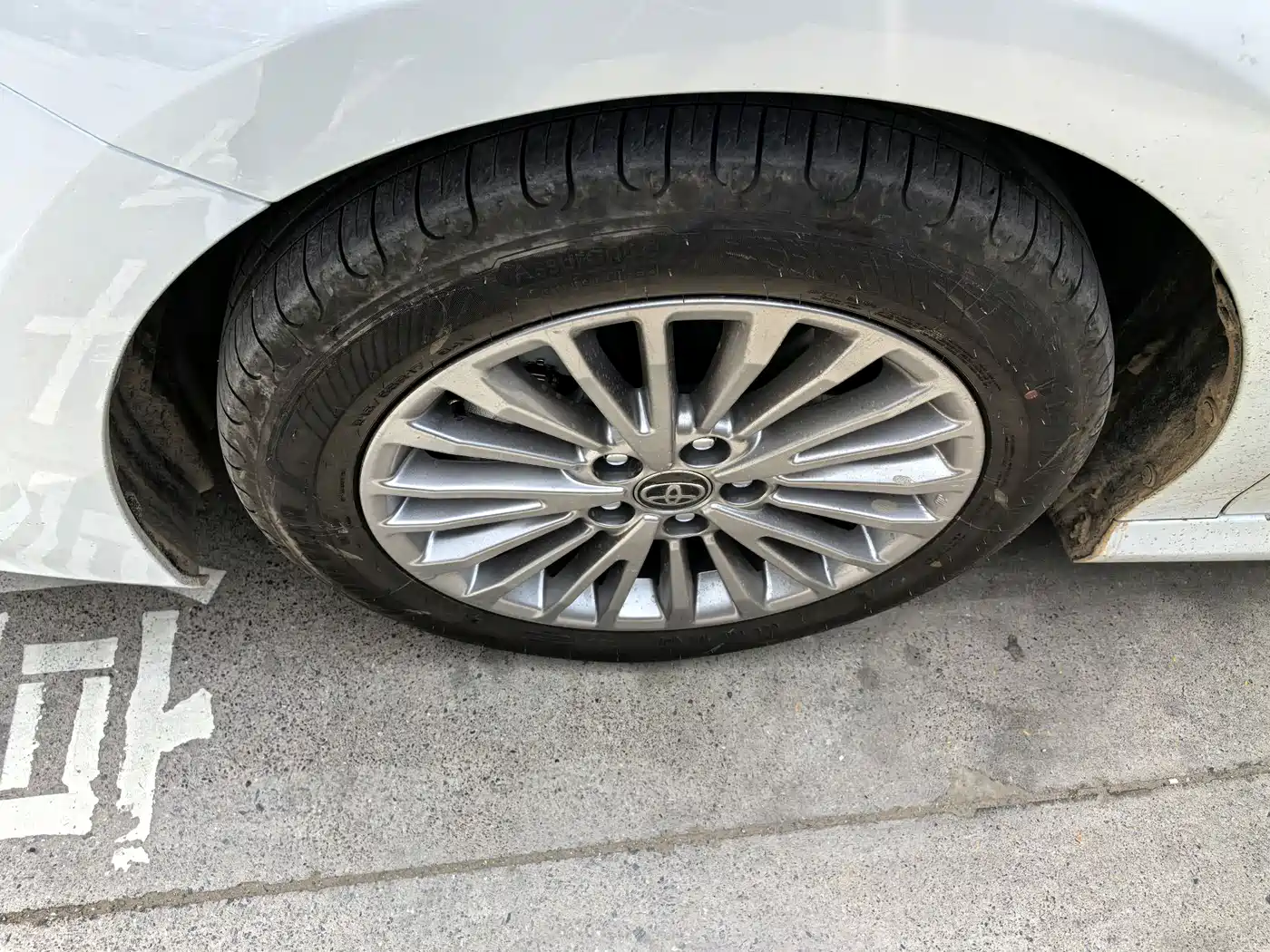 TOYOTA CAMRY