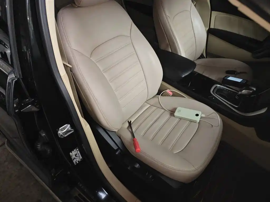 Фото 25 - Ford Edge