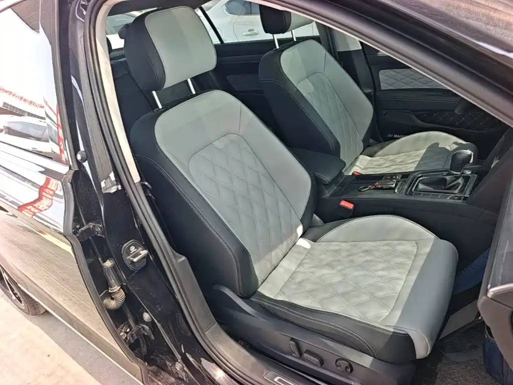 Фото 25 - Volkswagen Magotan