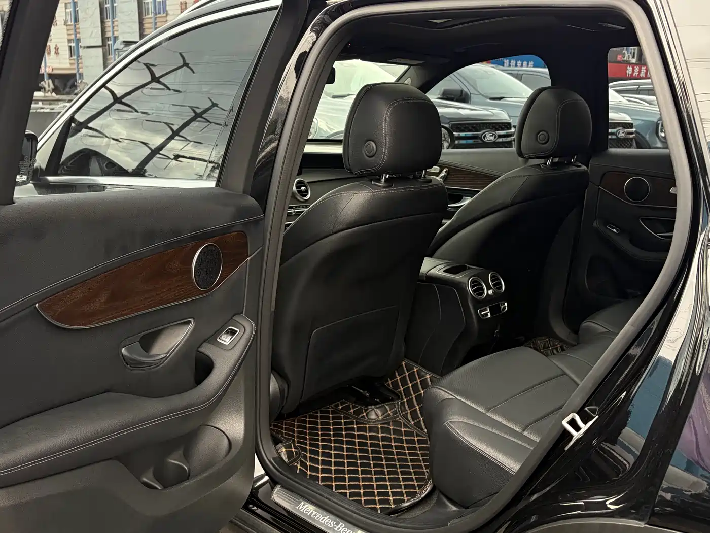 Mercedes-Benz GLC 2021 GLC 260 L 4MATIC Luxury фото 12