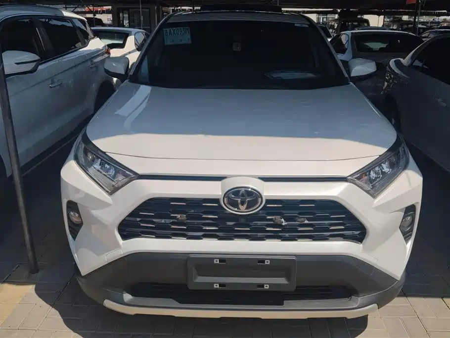 Toyota RAV4 Rongfang 2022 2.0L CVT 2WD Trend Plus Edition фото 2